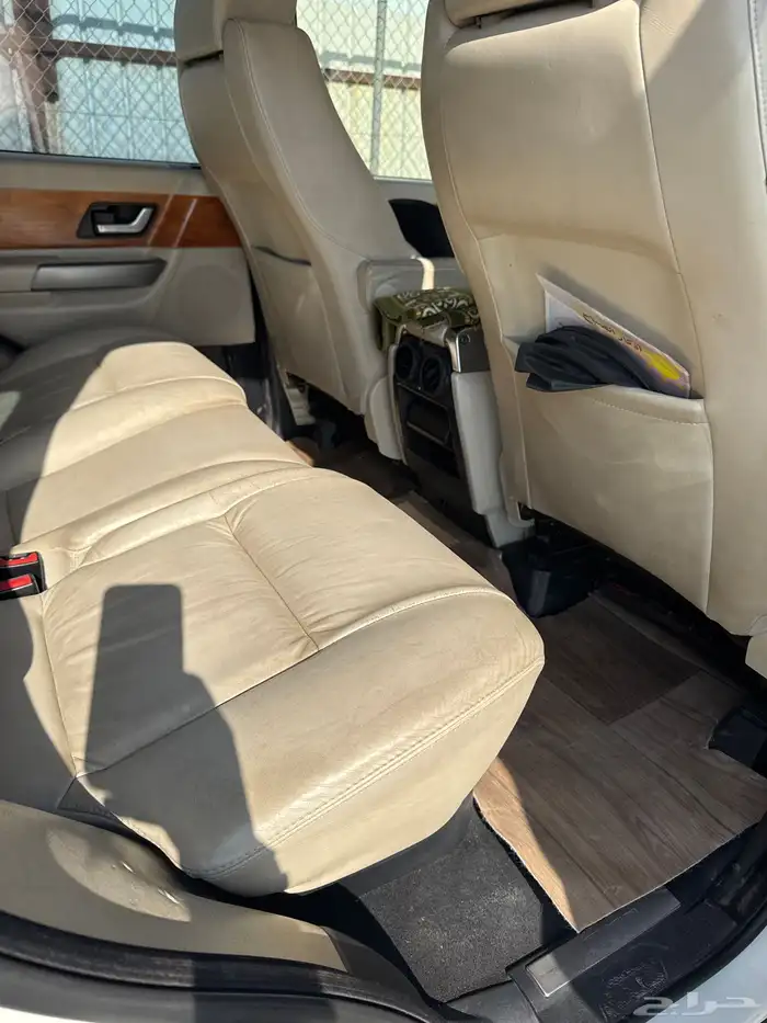 رنج روفر اسبورت 2008 اللون ابيض للبيع 3