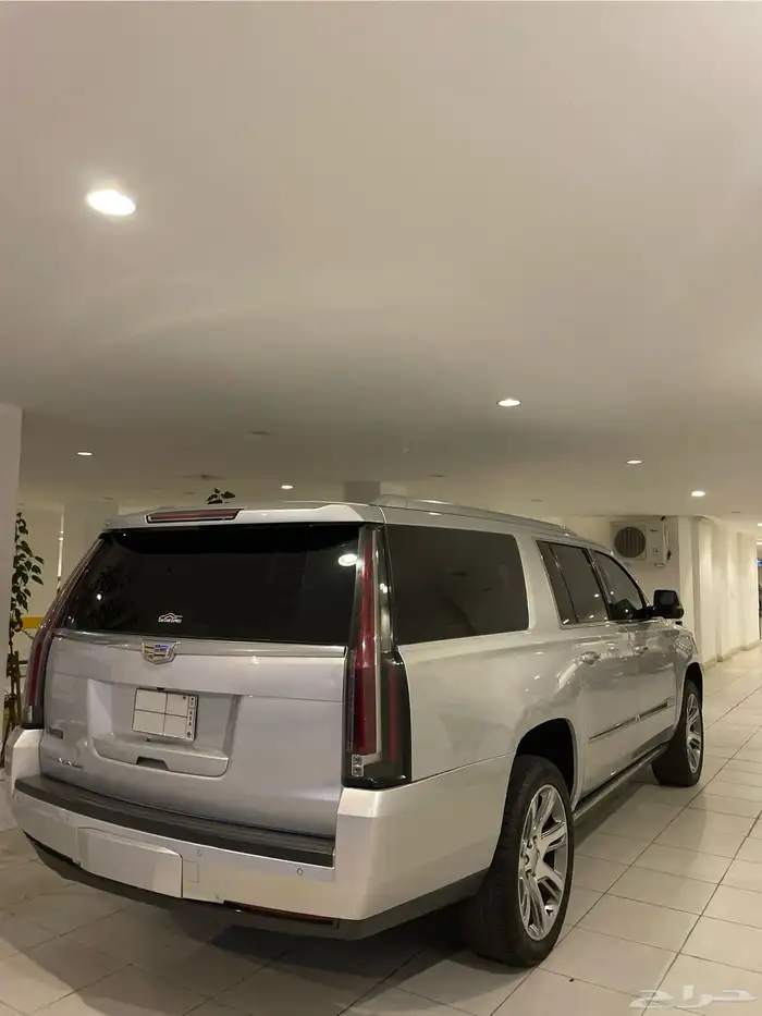 كاديلاك اسكاليد 2015 3