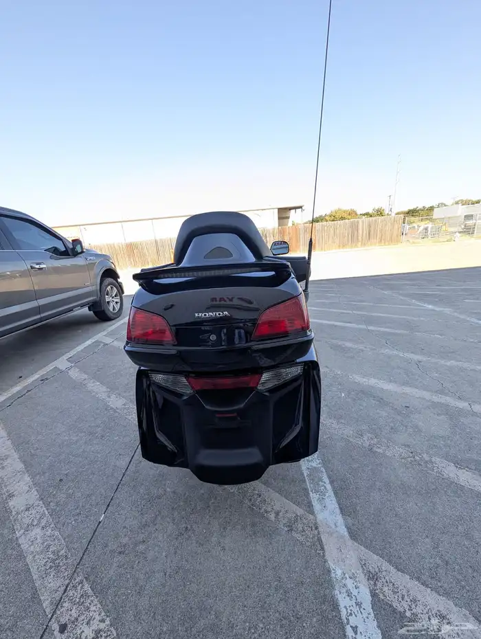 هوندا قولدوينق 2014 ل ل2 بلاك اديشن 15