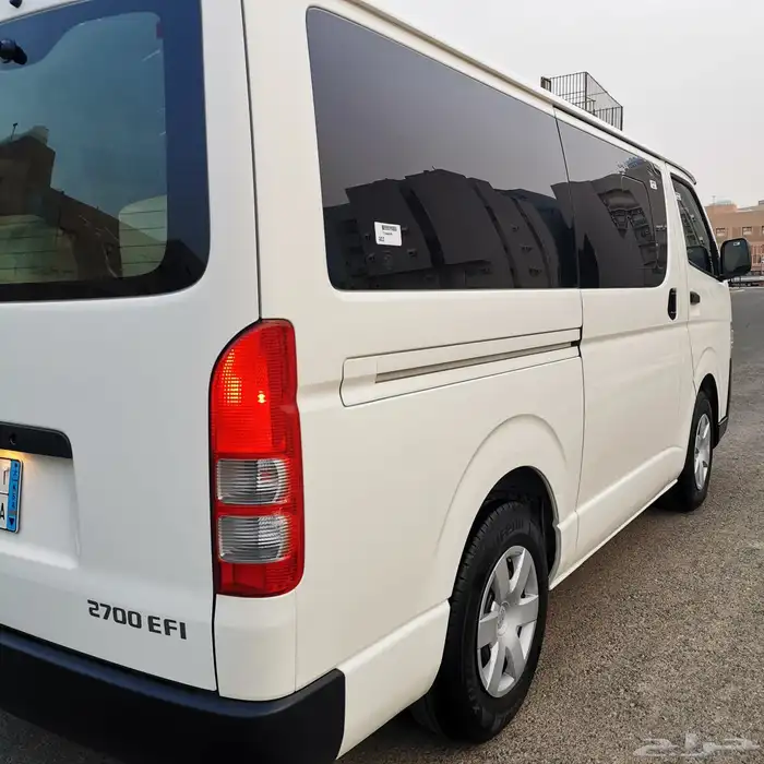 تويوتا هايس 2015 بنزين. مخزنة 13