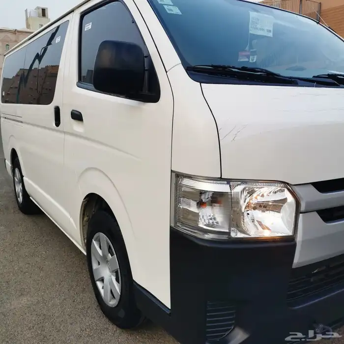 تويوتا هايس 2015 بنزين. مخزنة 8