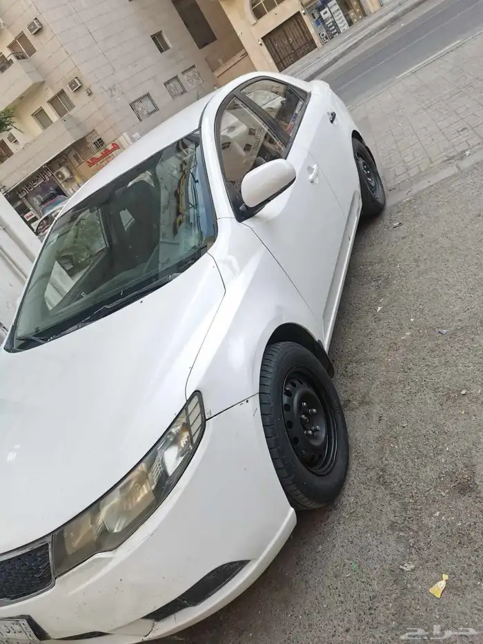 كيا سيراتو 2012 اتوماتيك بحالة جيدة للبيع 4