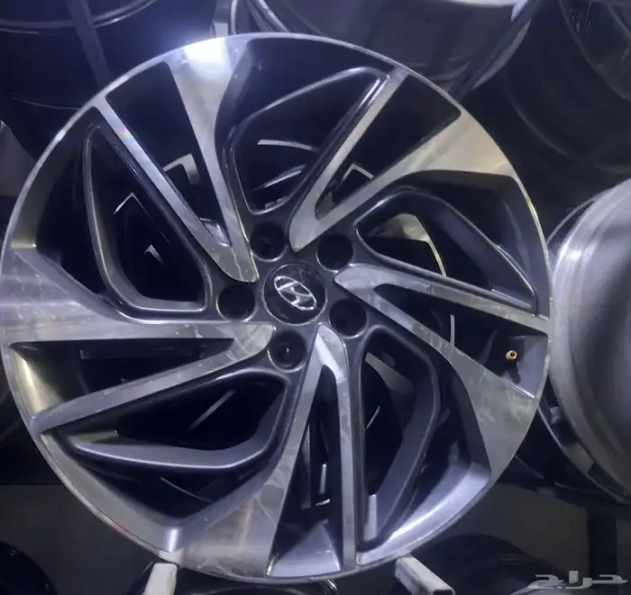 جنوط توسان 2019 مقاس 19 اصلي وكالة 1