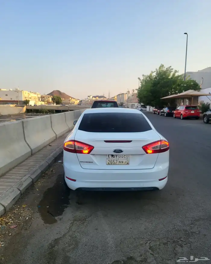 فورد مونديو 2014 8