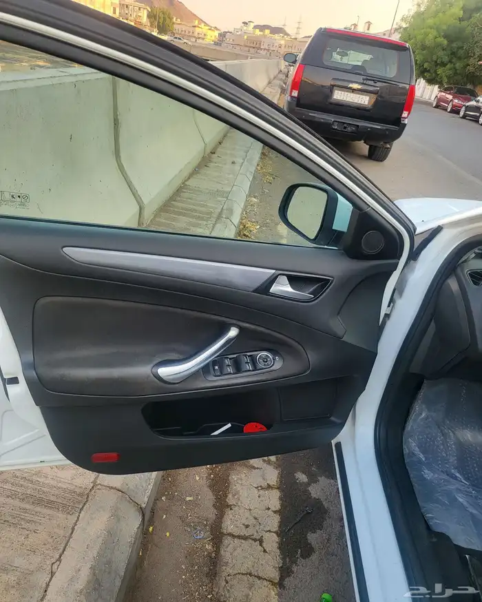 فورد مونديو 2014 12