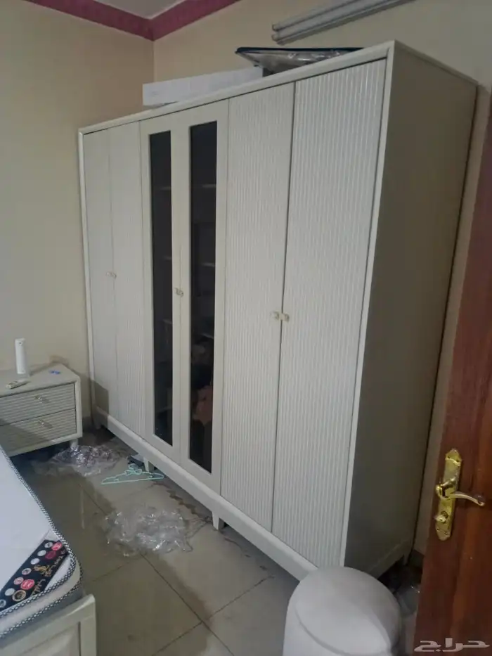 غرفه نوم شبه جديدة 2