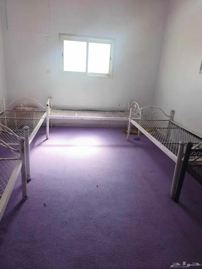 كراسي حديد 2