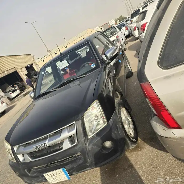 سيارتين ايسوزو 2012 6