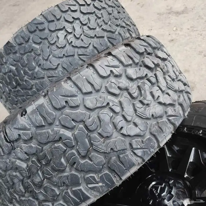 جنوط فيول 6مسمار فورد مع كفرات نص حجري اخت الجديد 17 6