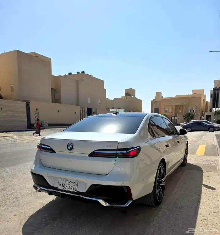 بي ام دبليو 2024 735 كت ام للبيع 3