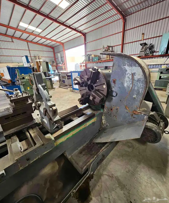 مخرطة ايطالي مستورد شبه جديدة 6