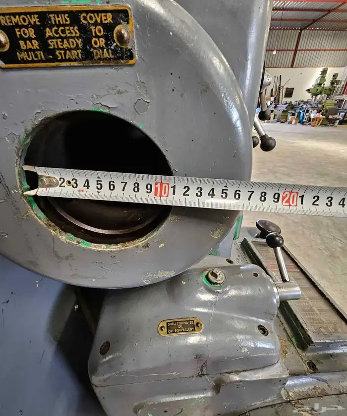 مخرطة ايطالي مستورد شبه جديدة 4