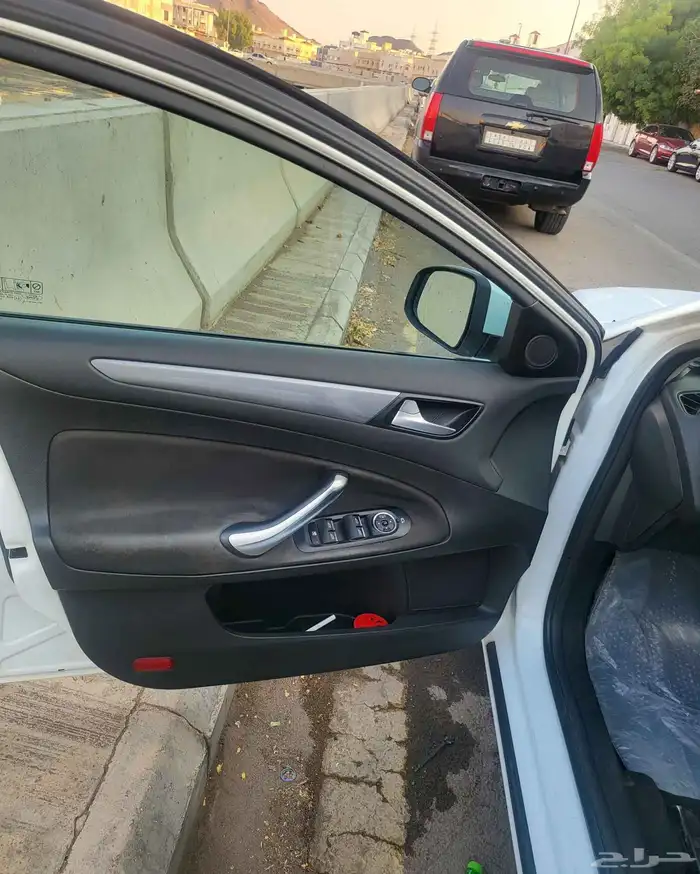 فورد مونديو 2014 22