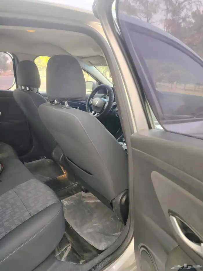 رينو فلونس 2014 نظافة فائقة وكالة شد بلد 6