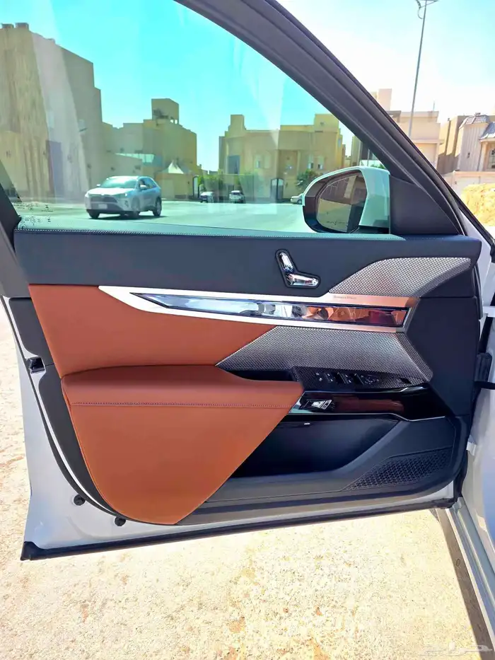 بي ام دبليو 2024 735 كت ام للبيع 13