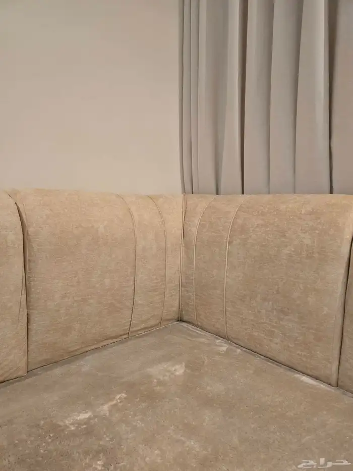 اثاث مجلس كامل مع ثلاجة وستاره رول نفس لو المخاد 1