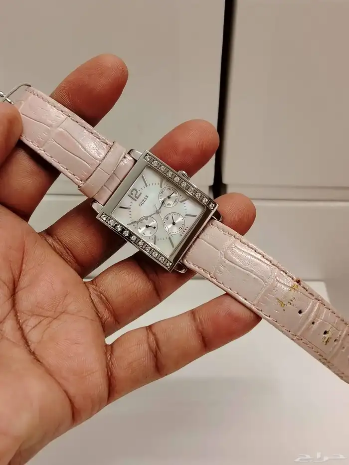 ساعة جيس لون نادر وجميل 2