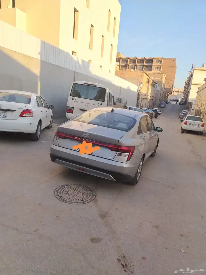 هونداي اكسنت 2024 ماشيه 100 الف السياره نضيفه عل الشرط السعر 1