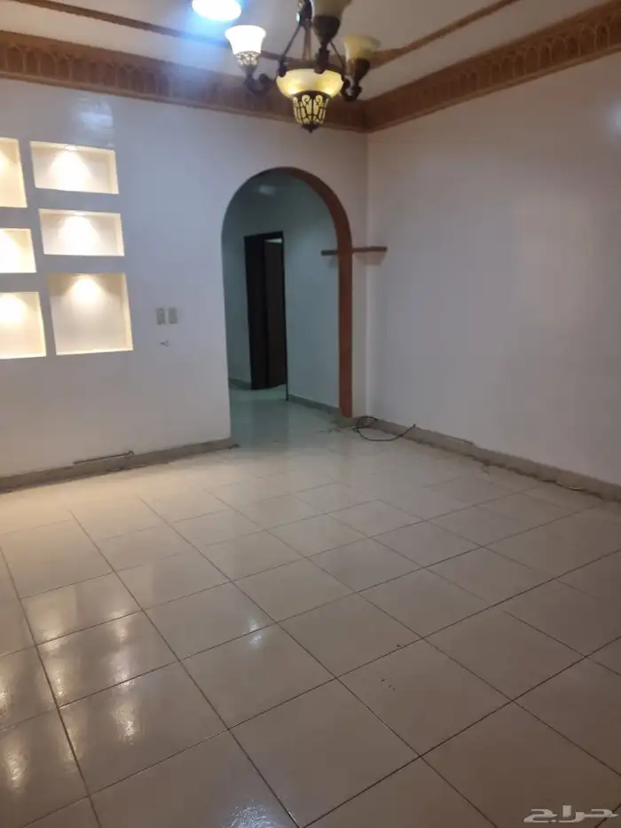 للاجار دور ارضي حي بدر ج ست غرف وديوانية الاجار 40الف دفعات 6