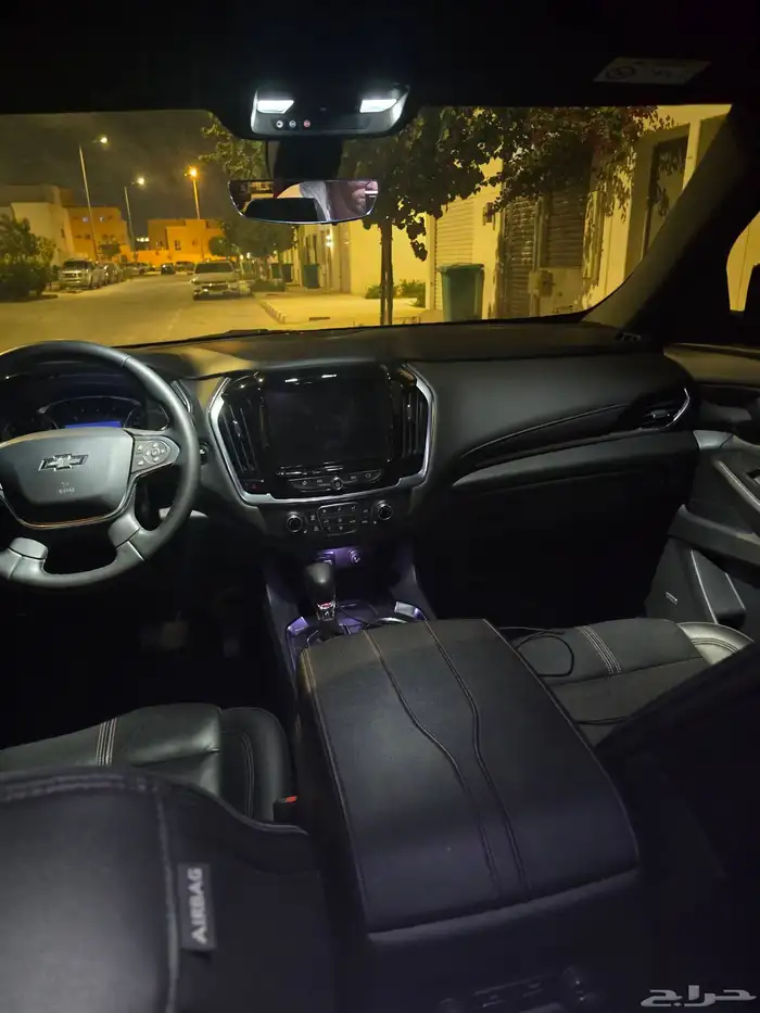 شفروليه ترافيرس 2023 فئة RS اللون احمر 7