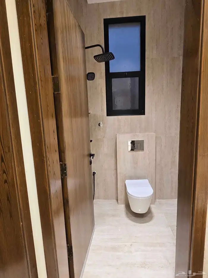 عمارة للبيع تتكون من شقتين مخطط ولي العهد 3 8