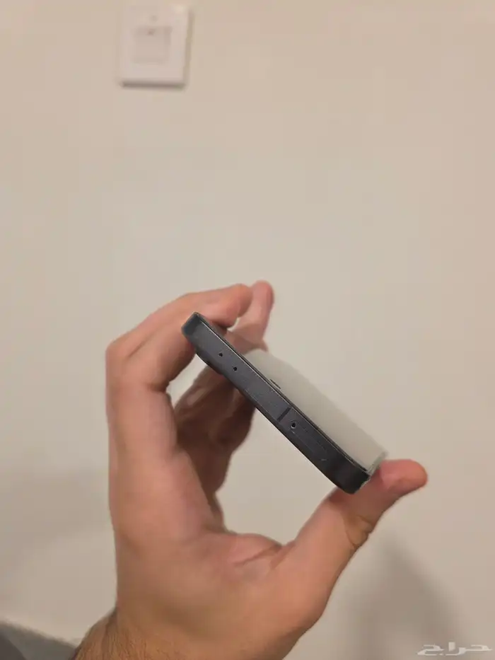 SAMSUNG S24 FE 8 128 GB اخو الجديد 3