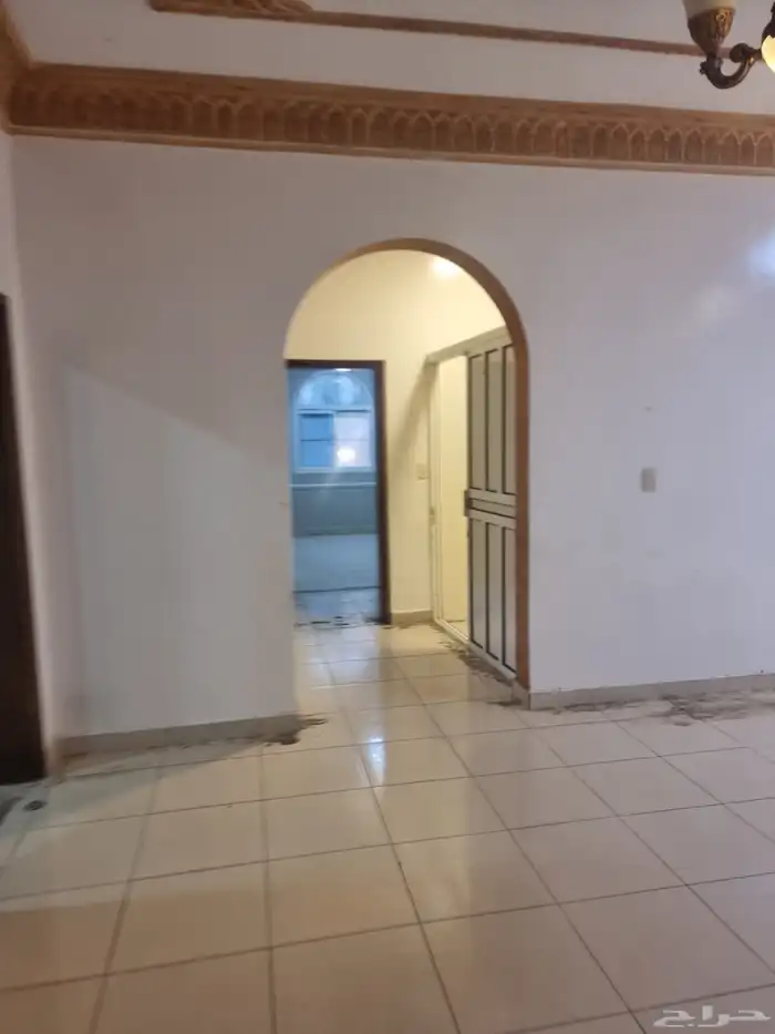 للاجار دور ارضي حي بدر ج ست غرف وديوانية الاجار 40الف دفعات 4