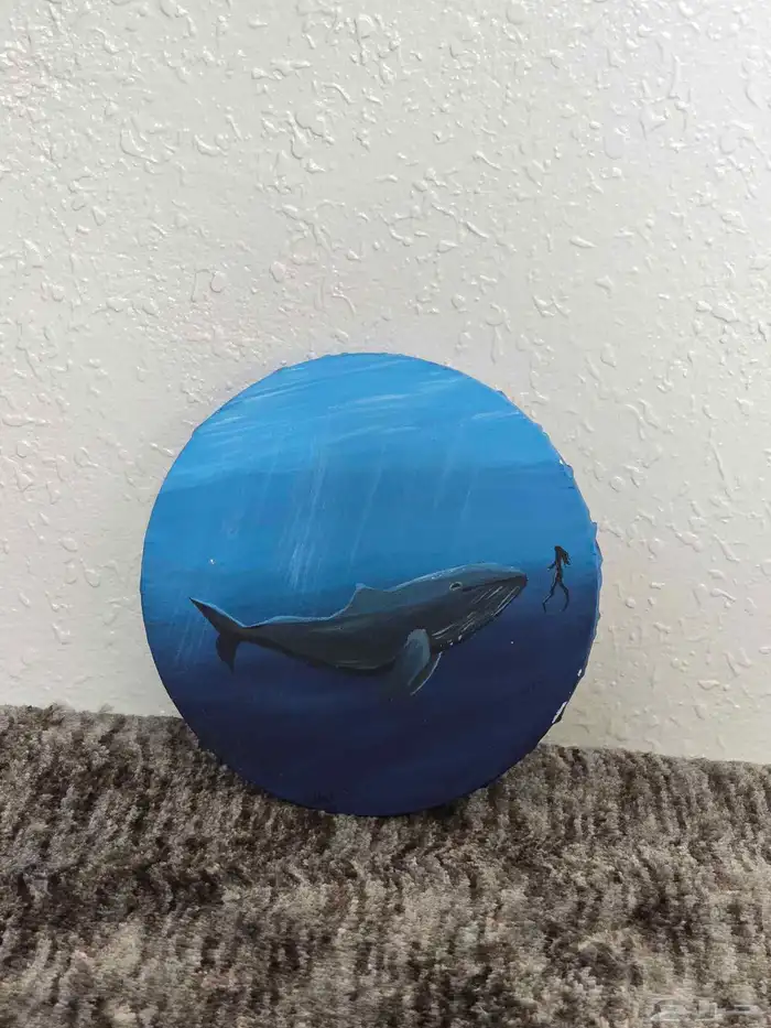 لوحة رسم يدوية الحوت الازرق 0