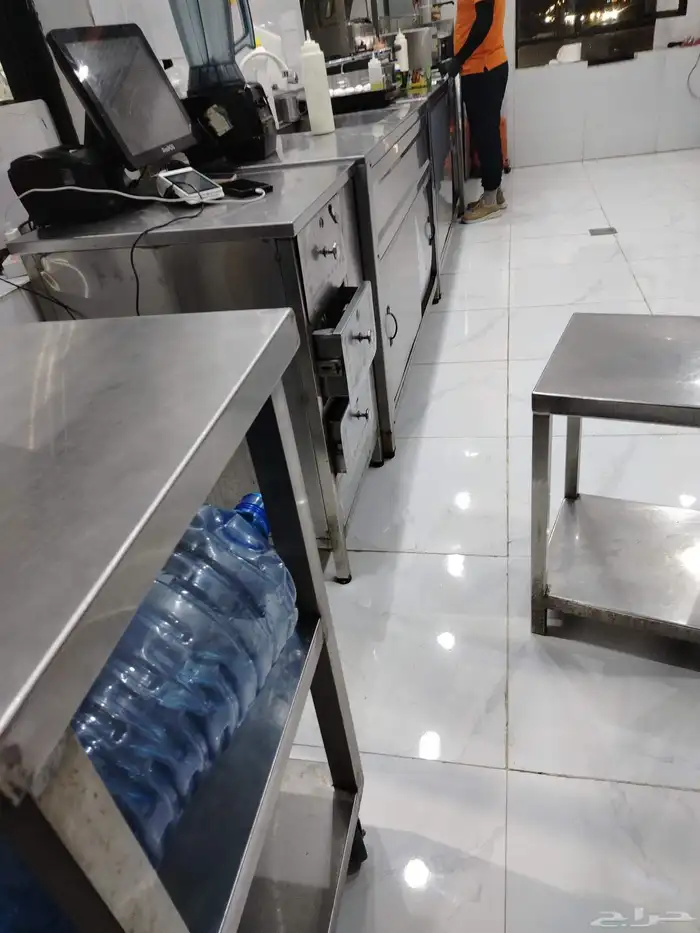 بوفيه لتقبيل لتواصل وتساب 1