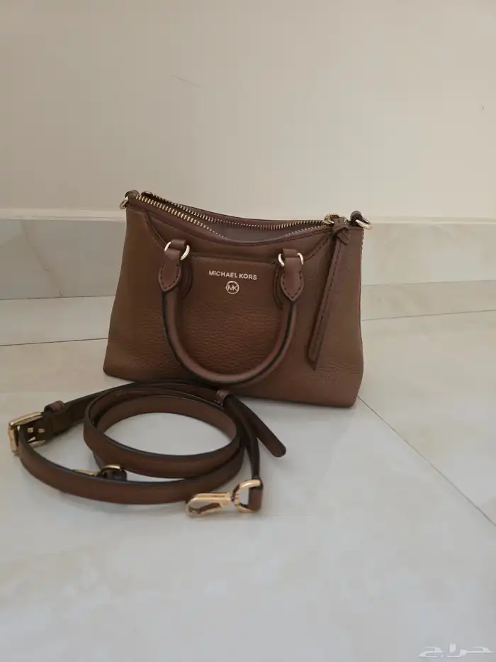 شنطة نسائية مايكل كورس صغيرة 3