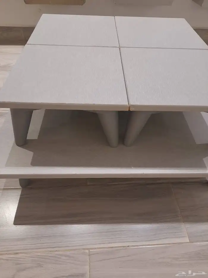 طاولات للبيع 1