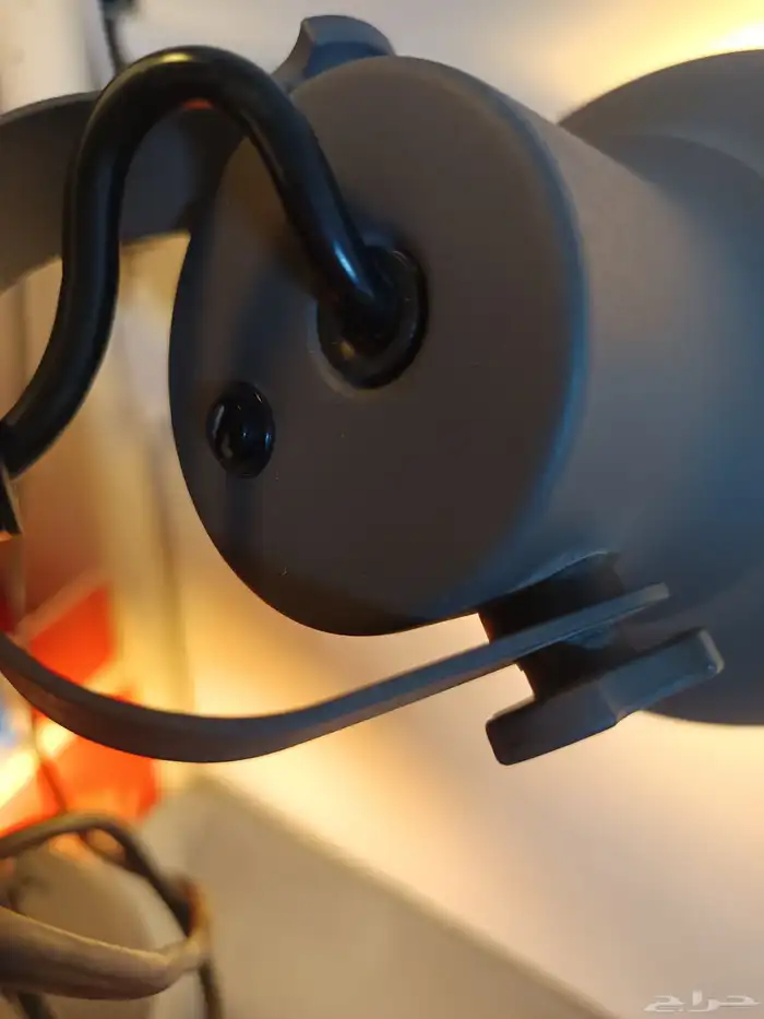 أبجورة مصباح بثلاث لمبات توجيهي من ايكيا للبيع بالرياض 3