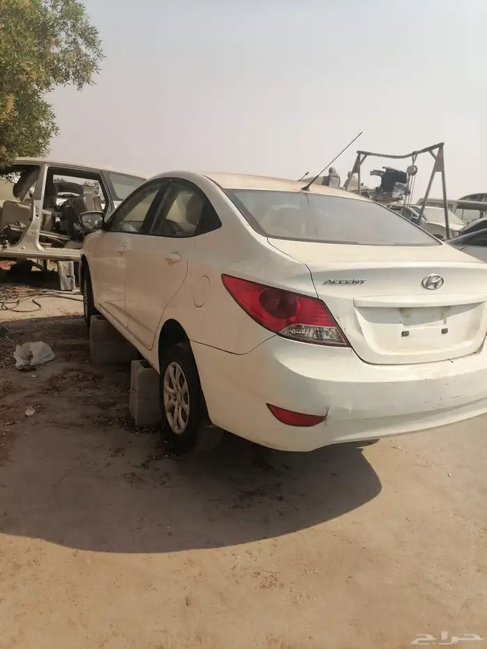 اكسنت 2014 تمتيك قطع غيار فقط تشليح الروابي الخضراء لبيع 1