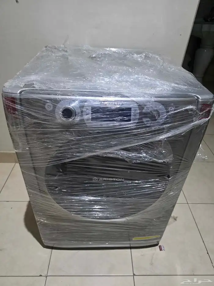 غسالة أريستون AQUALTIS كالجديدة   تعمل بكفاءة عالية 9