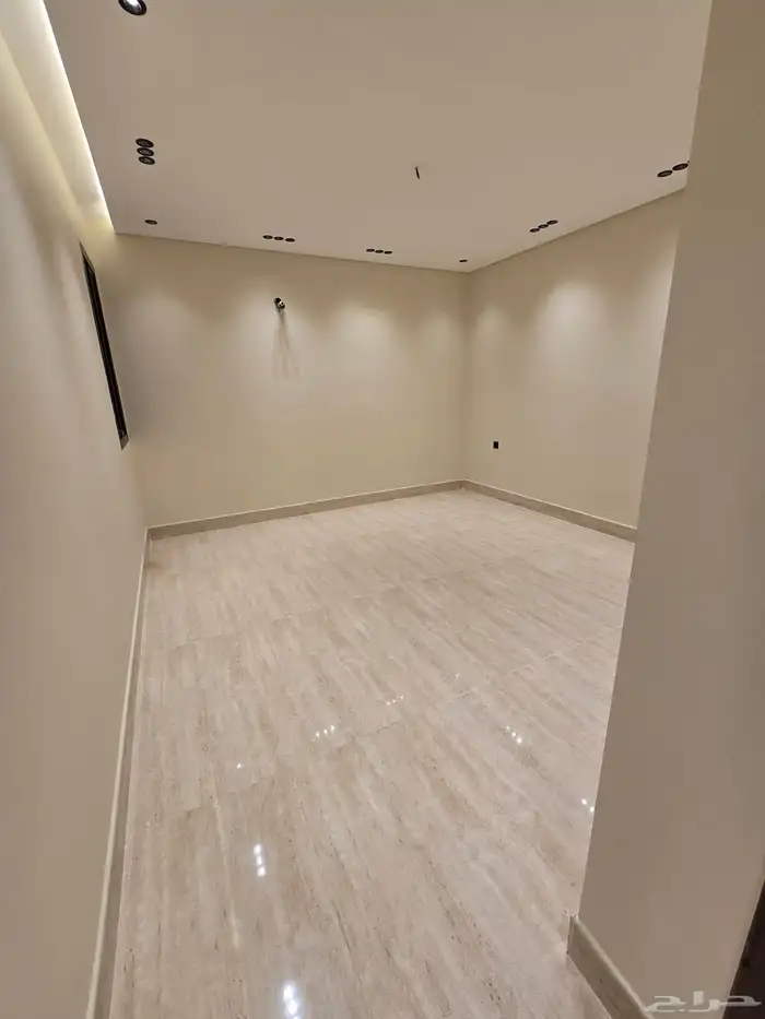 عمارة للبيع تتكون من شقتين مخطط ولي العهد 3 27