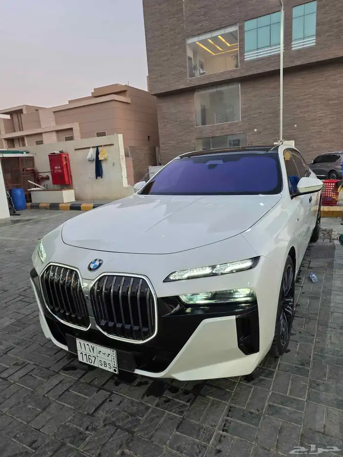 بي ام دبليو 2024 735 كت ام للبيع 19