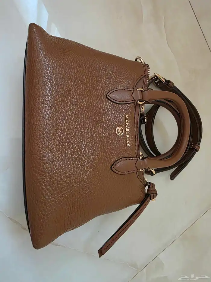 شنطة نسائية مايكل كورس صغيرة 2