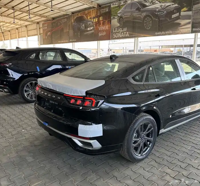 فورد تورس أمبيانتي موديل 2026- ford taurus ambient 8