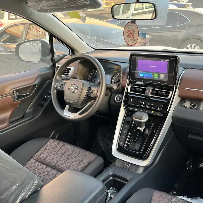 تويوتا انوفا GL 2.0 موديل 2025 4