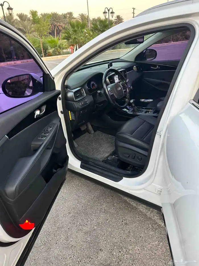 النوع   كيا سورنتو ديزل بحالة الوكاله 7 مقاعد وارد كوريا ال 3