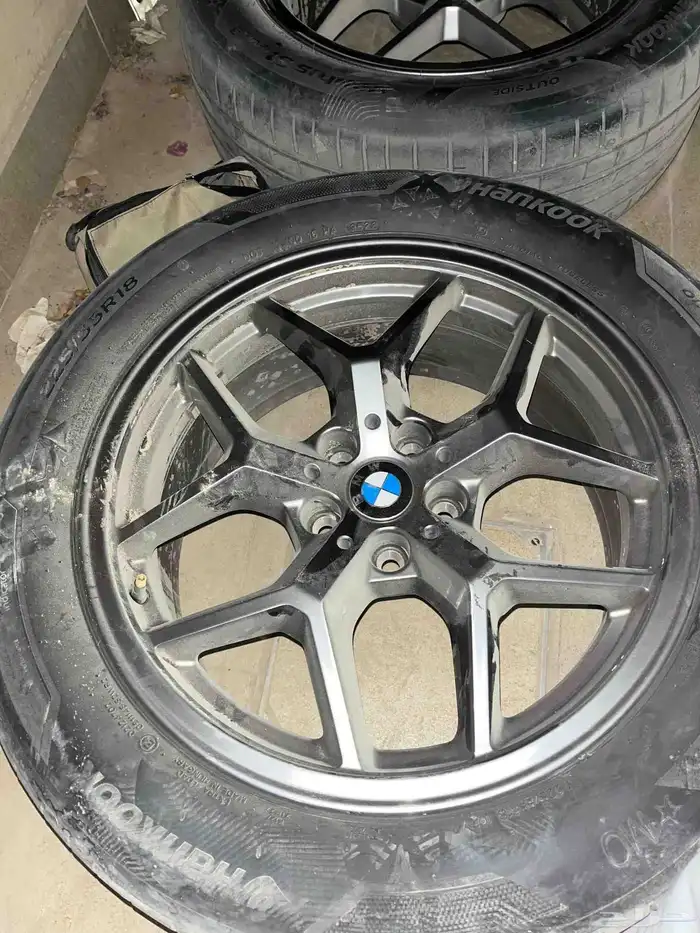 جنوط بي ام دبليو 18 الفئة 5 للبيع طقم جنوط وإطارات BMW أ 0
