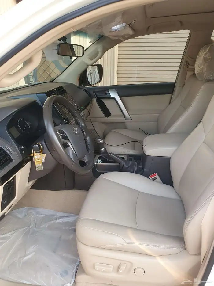 تويوتا برادو 2023 ماشي 33 الف فقط وارد الساير فتحة جلد بنزين 13