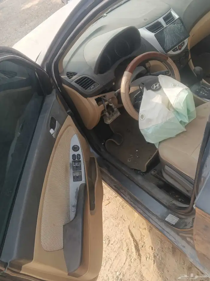 تشليح اكسنت 2013 قطع غيار 5