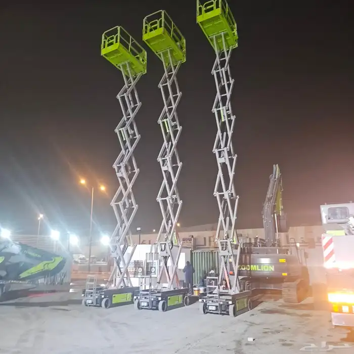 سيزر لفت للايجار رافعات شوكيه هدروليك 4