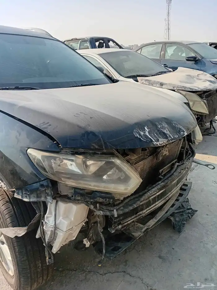 نيسان اكس تريل تشليح قطع غيار فقط 3