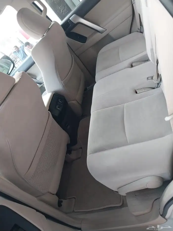 للبيع تويوتا برادو لون ابيض 2023 7