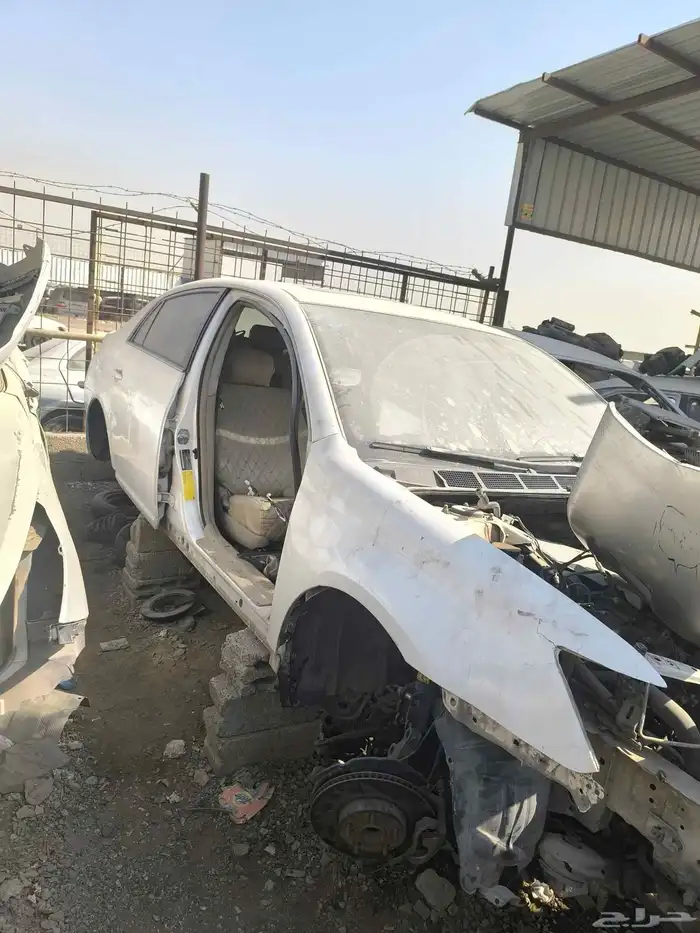 متوفر قطع تشاليح كل انواع السيارات 2