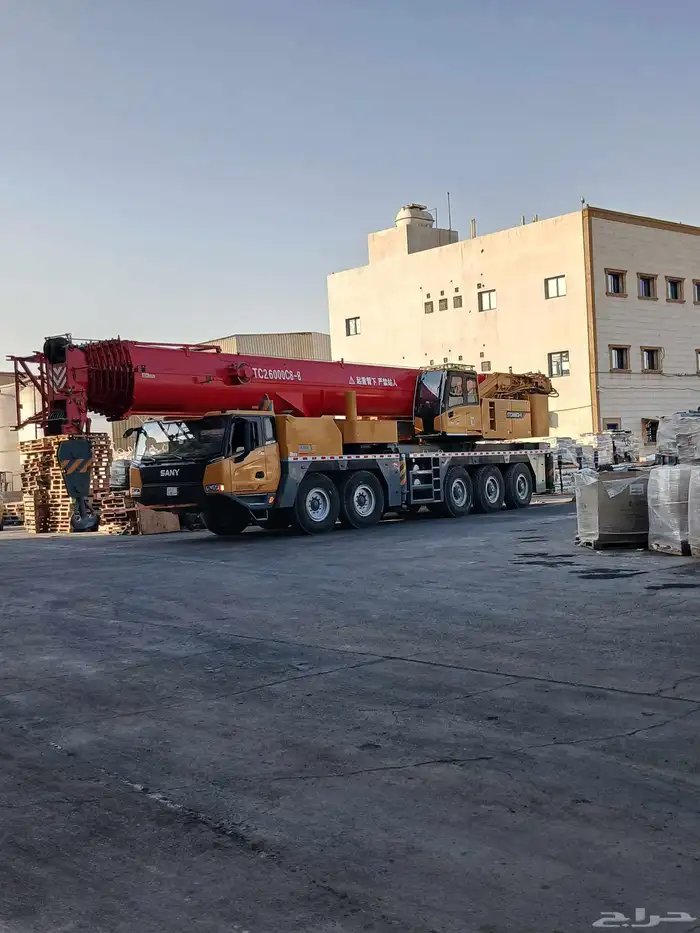 لي آجار يومي وشهري جميع نوع المعدات من كرين 7طن 300طن 9