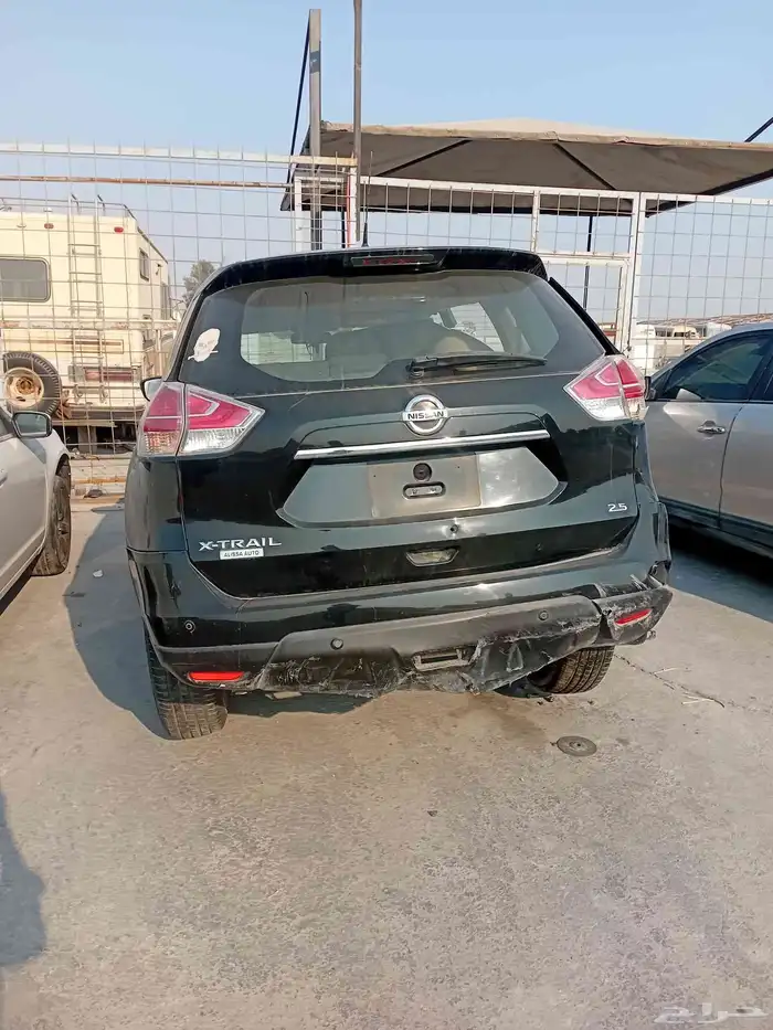نيسان اكس تريل تشليح قطع غيار فقط 0