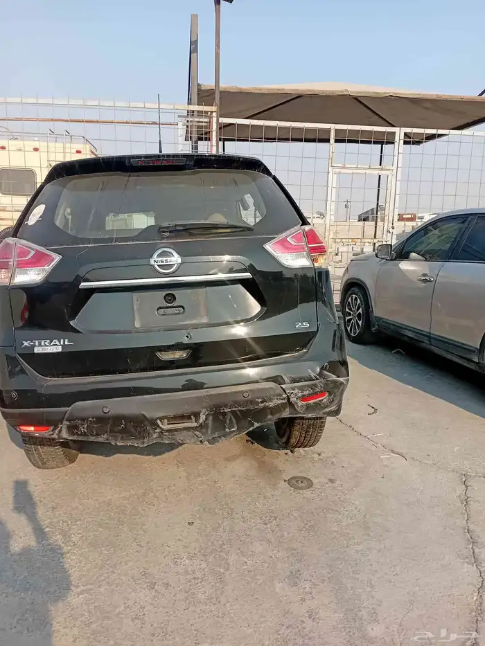 نيسان اكس تريل تشليح قطع غيار فقط 6